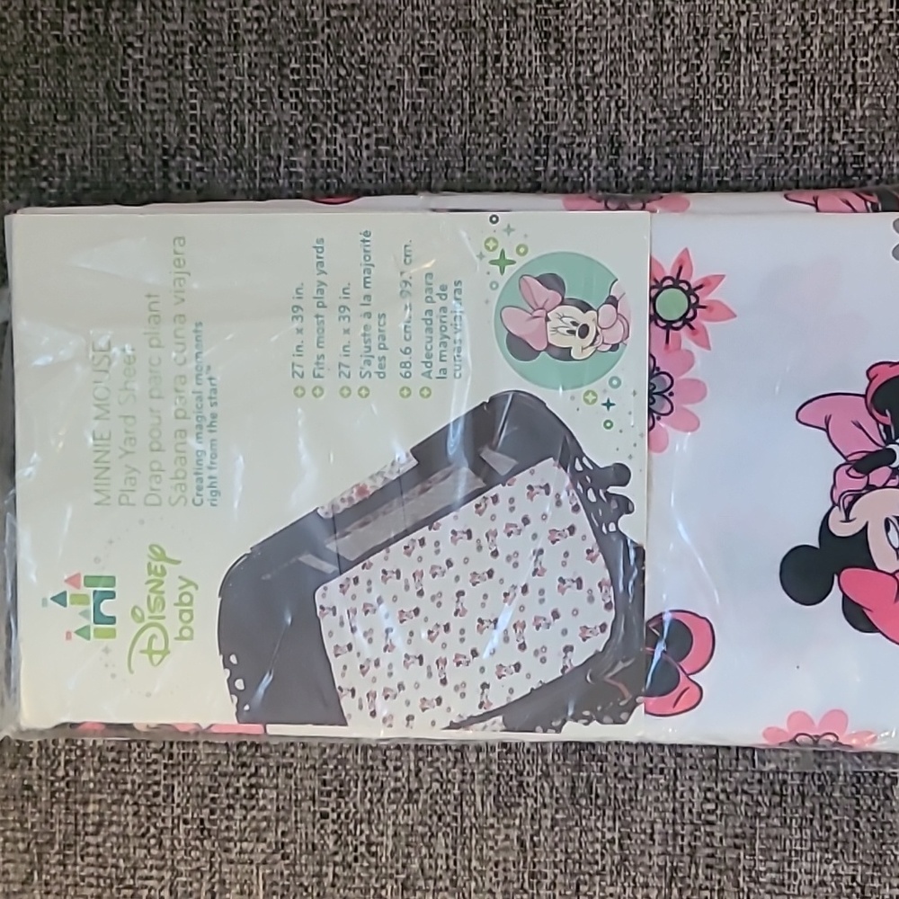 Disney baby play yard sheet minnie mouse brand new